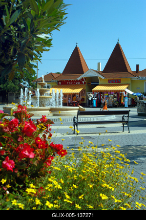 Balatonlelle városközpontja-stock-foto