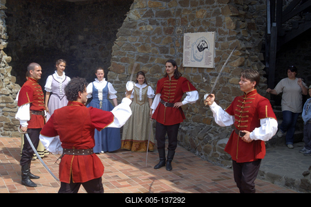 Hollókő, Pünkösdi Várjátékok-stock-foto