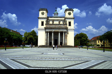 Vác, Nagyboldogasszony-székesegyház-stock-foto