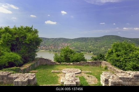 Visegrád, Sibrik-dombi római erőd és ispáni vár-stock-foto