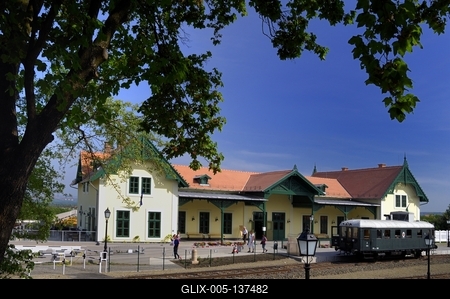 Kisvasút a Szentendrei Szabadtéri Néprajzi Múzeumban-stock-foto