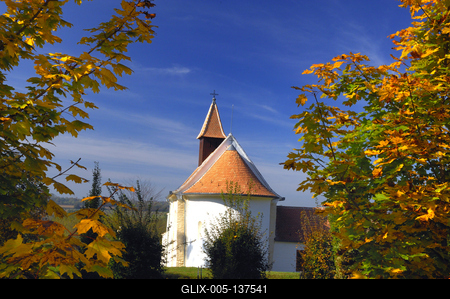 Gyugy, Árpád-kori templom-stock-foto