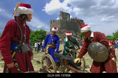 Hollókő, Pünkösdi Várjátékok-stock-foto