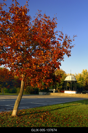 Vác, Duna-parti sétány-stock-foto