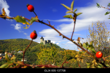 Somoskő vára-stock-foto