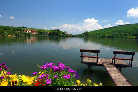 A Bánki tó nyáron-stock-foto