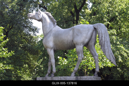 Bábolna, ″A leghűségesebb bajtársnak″ szobor-stock-foto