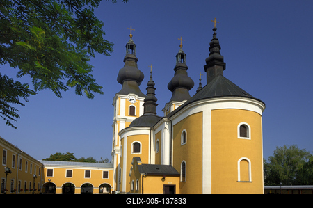 Máriapócs, Szent Mihály-templom-stock-foto