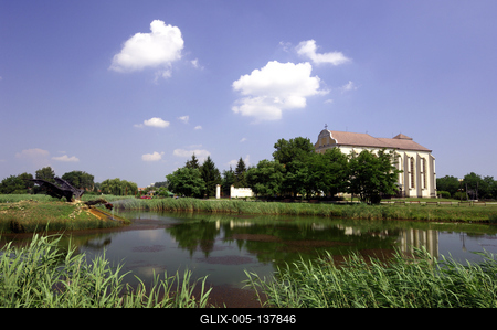 Nyírbátori római katolikus minorita templom-stock-foto