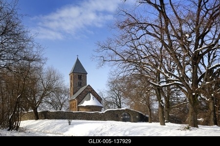 Nagybörzsöny, Szent István-templom-stock-foto