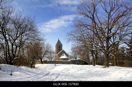Nagybörzsöny, Szent István-templom-stock-foto