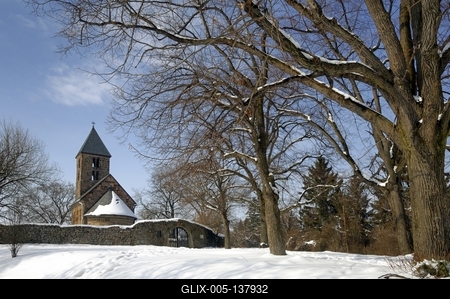 Nagybörzsöny, Szent István-templom-stock-foto