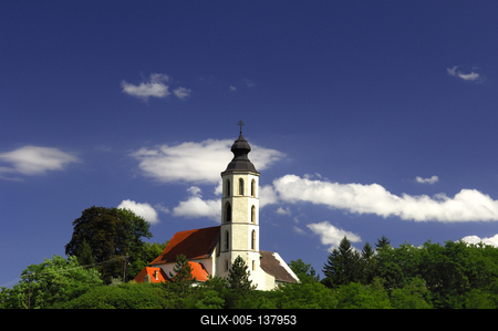 Cserhátsurány, római katolikus templom-stock-foto