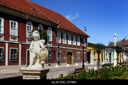 Vác belvárosa (Március 15. tér)-stock-foto