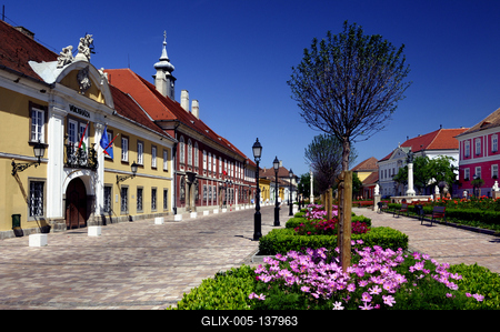 Vác belvárosa (Március 15. tér)-stock-foto