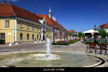Vác belvárosa (Március 15. tér)-stock-foto