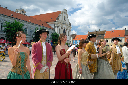 Váci Világi Vigalom a város főterén-stock-foto