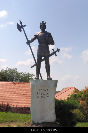 Somogyvár, Szent László király szobra a bencés apátság romjainál-stock-foto