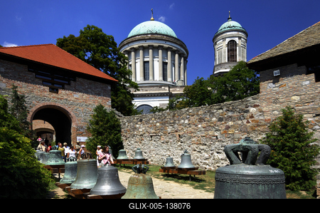 Harang gyűjtemény az Esztergomi Vármúzeumban-stock-foto