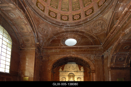 A Bakócz-kápolna az Esztergomi bazilikában-stock-foto