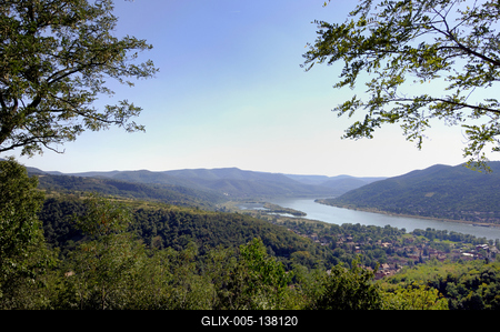 Visegrád, a Dunakanyar látképe a Fellegvárból-stock-foto