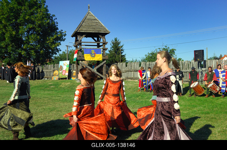 Hadijátékok a fonyódi palánkvárban-stock-foto