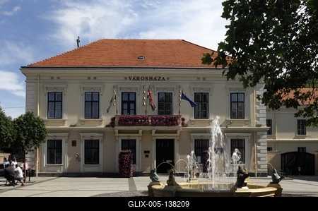 Sárvár, Kossuth tér-stock-foto