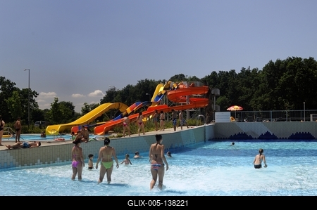 Sárvári Gyógy- és Wellnessfürdő-stock-foto