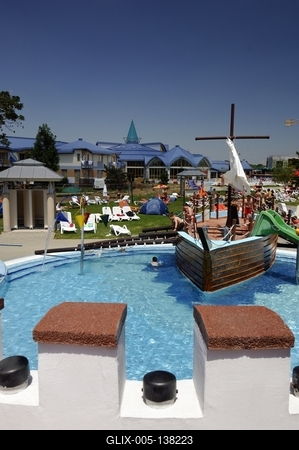 Sárvári Gyógy- és Wellnessfürdő-stock-foto