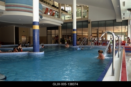 Tatabányai Gyémánt Fürdő-stock-foto