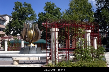 Zalaegerszeg, Göcseji tulipán-szökőkút-stock-foto