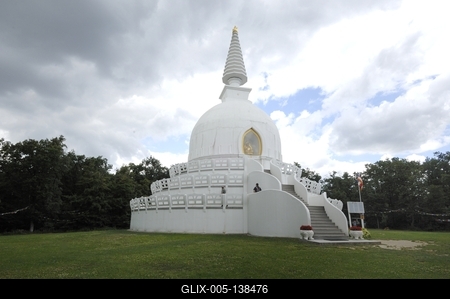 Zalaszántói Béke-sztúpa-stock-foto