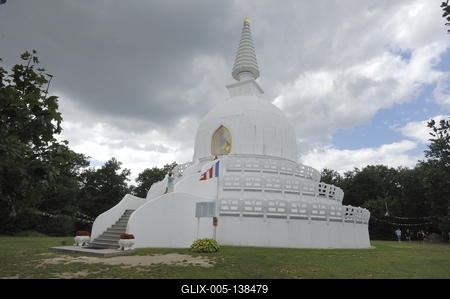 Zalaszántói Béke-sztúpa-stock-foto