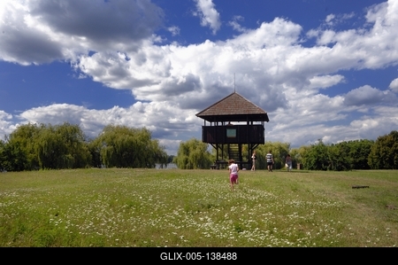 Kis-Balaton, kilátó a Kányavári-szigeten-stock-foto