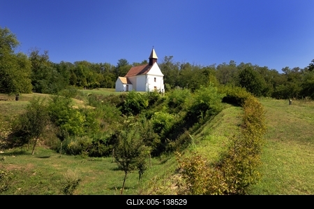 Gyugy, Árpád-kori templom-stock-foto