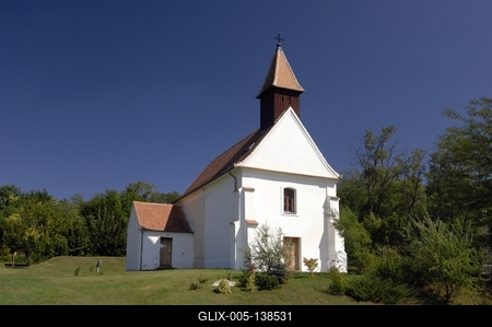 Gyugy, Árpád-kori templom-stock-foto