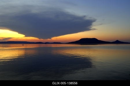 Balatoni naplemente Fonyódon-stock-foto