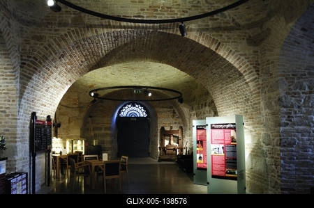 Esztergom, Prímás pince-stock-foto