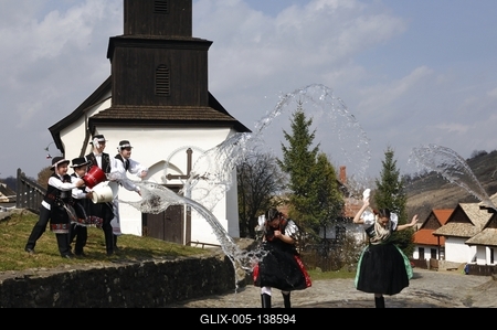 Hollókői Húsvéti Fesztivál-stock-foto