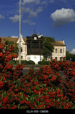 Tata, Harangláb az Országgyűlés téren-stock-foto