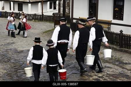 Hollókői Húsvéti Fesztivál-stock-foto