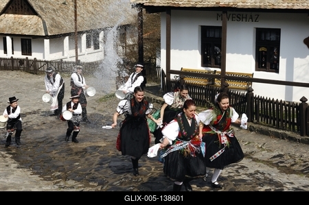 Hollókői Húsvéti Fesztivál-stock-foto