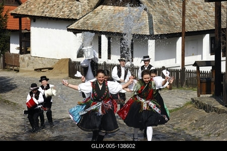 Hollókői Húsvéti Fesztivál-stock-foto