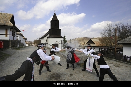 Hollókői Húsvéti Fesztivál-stock-foto
