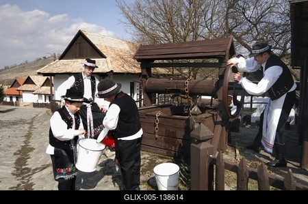 Hollókői Húsvéti Fesztivál-stock-foto