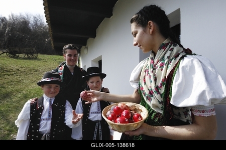 Hollókői Húsvéti Fesztivál-stock-foto
