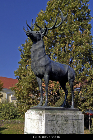 Szarvas, a város jelképévé vált Szarvas szobor-stock-foto