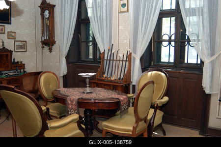 Gyula, Ladics ház-stock-foto