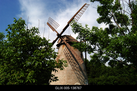 Békéscsaba, szélmalom a Gabonamúzeumban-stock-foto