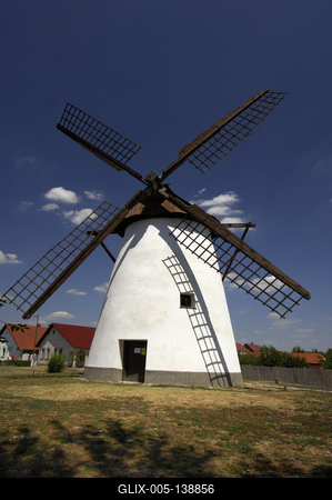 A Szeged-Kiskundorozsmai szélmalom-stock-foto